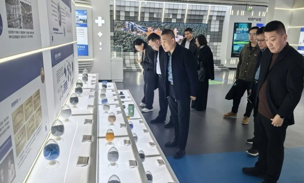 深挖提質(zhì)增效潛能 對(duì)標(biāo)鍛造升級(jí)新優(yōu)勢(shì)——宏河集團(tuán)部分職能部室赴山東魯泰控股集團(tuán)開展對(duì)標(biāo)交流活動(dòng)1