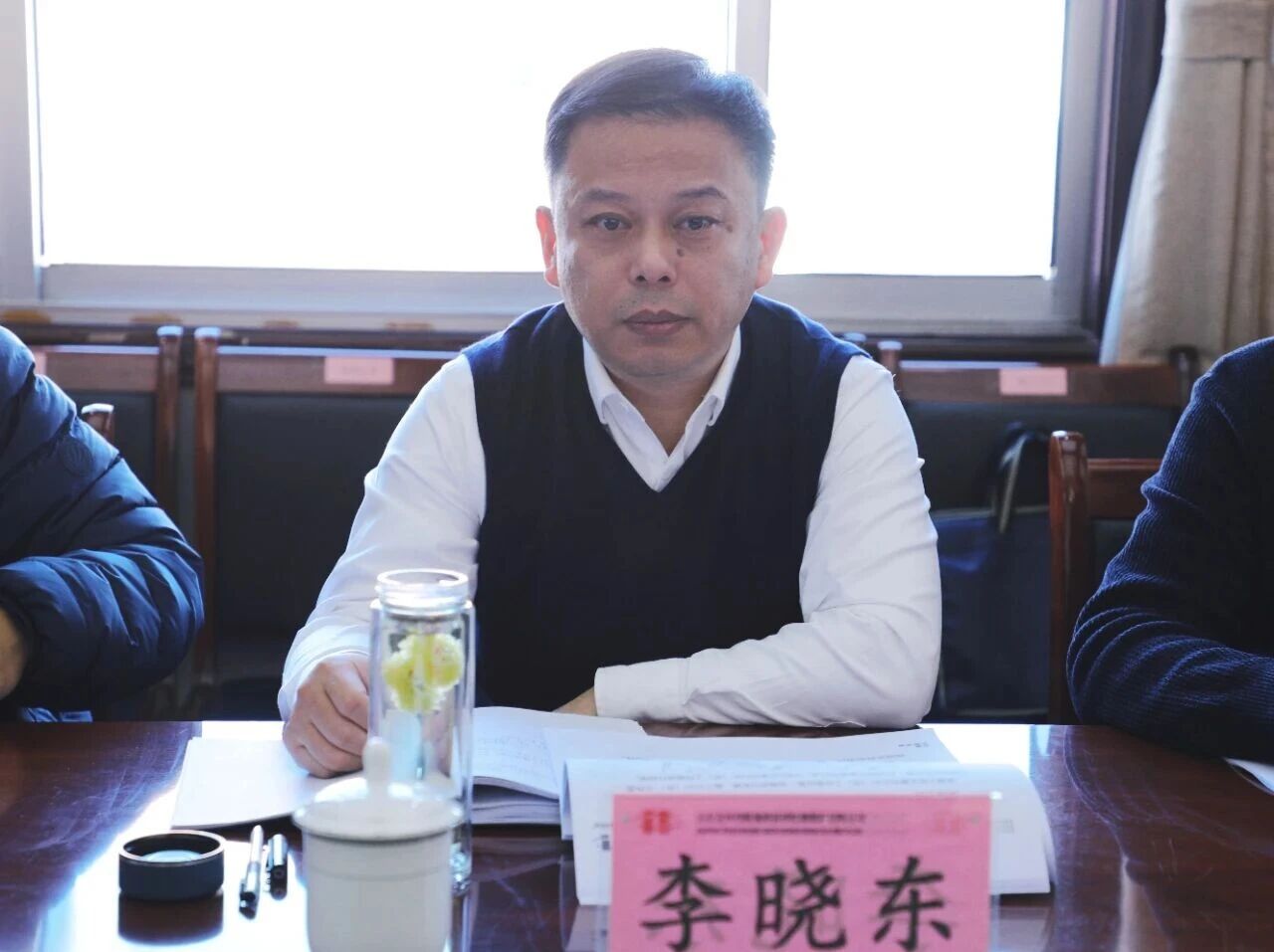 宏河集團(tuán)召開(kāi)紅旗煤礦生產(chǎn)接續(xù)專題會(huì)議部署重點(diǎn)工作1